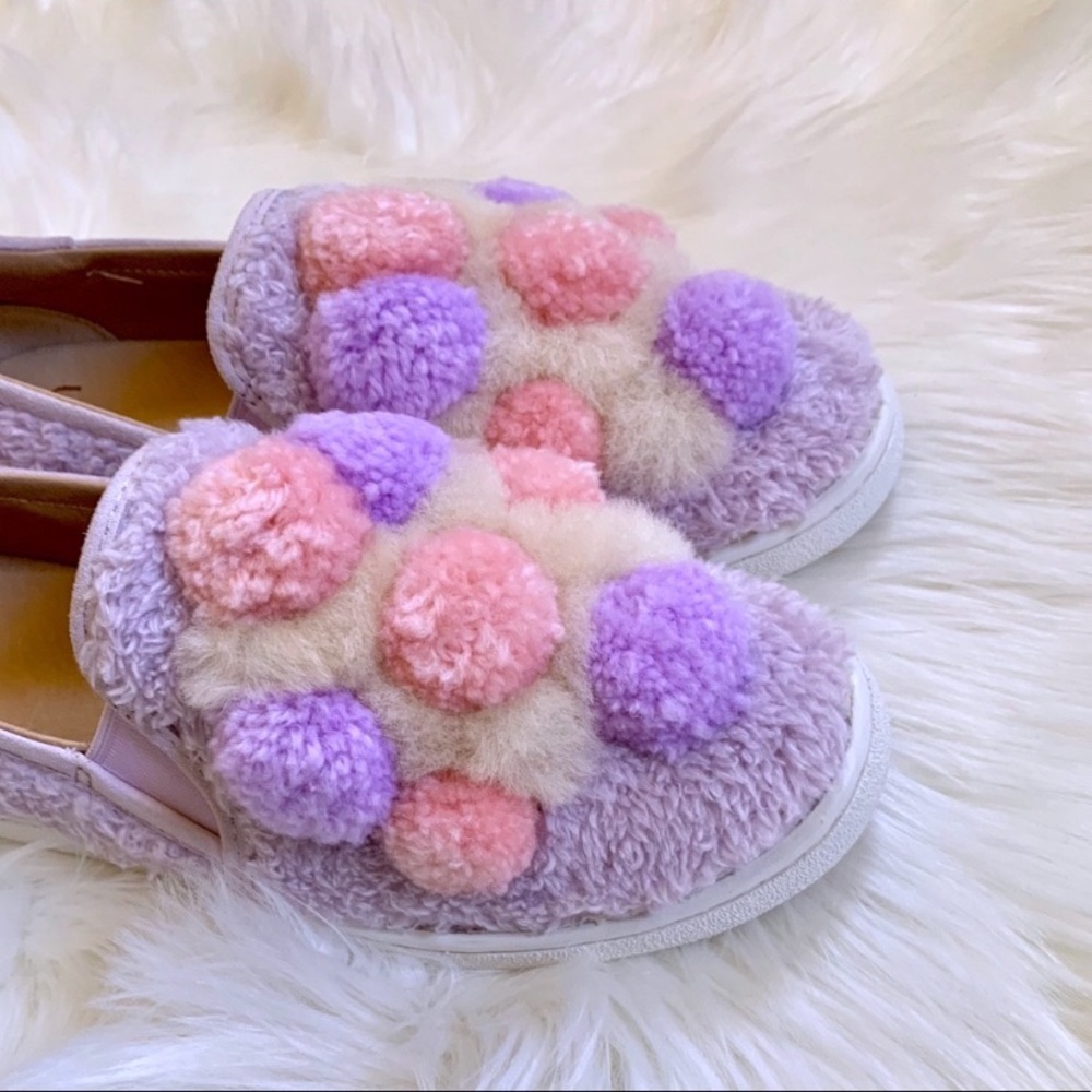 UGG Ricci Plush Pompom Slip-On Sneakers - Picture 6 of 8